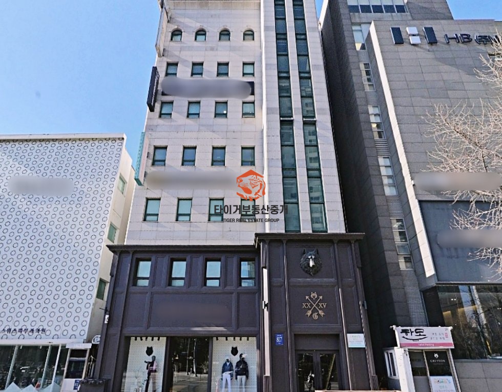 압구정역 신사동 사무실 임대, 무권리 인테리어 완비 대로변 사무실 임대