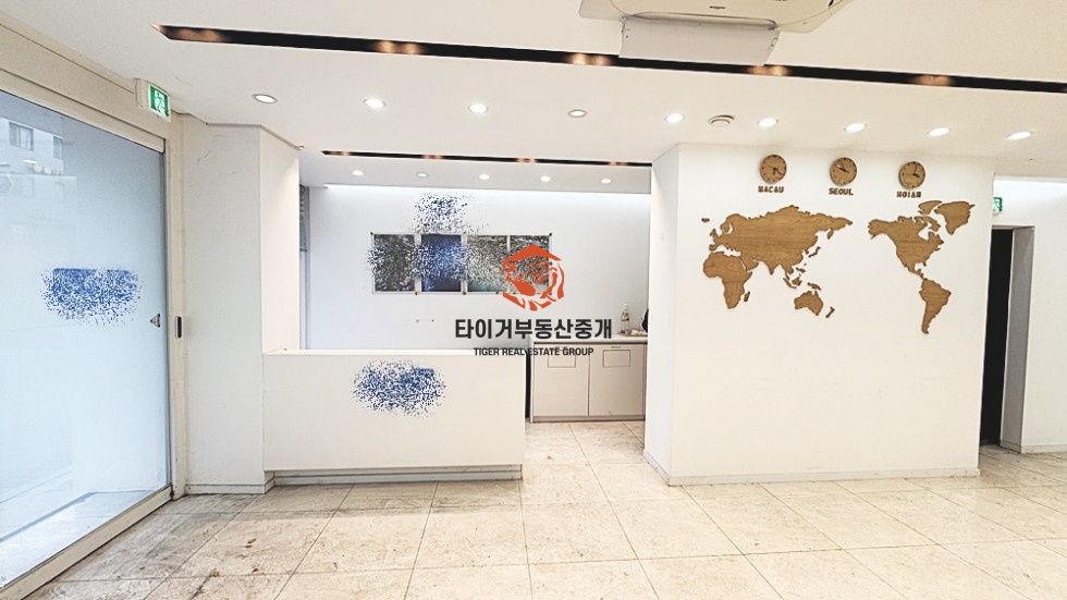 논현동 사무실 임대 강남구청역 인근 대로변 가시성