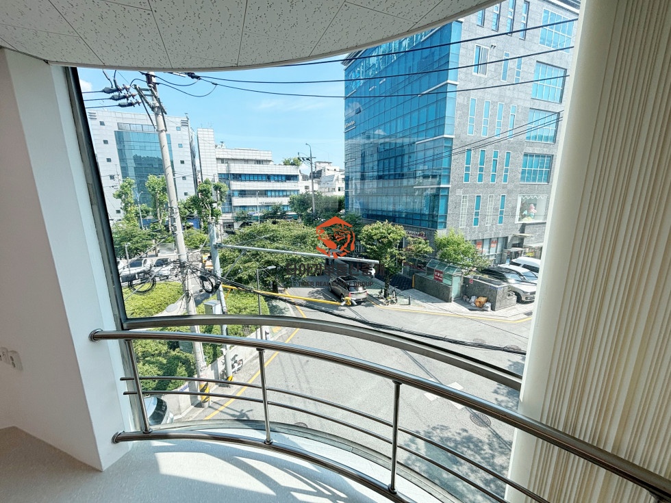 양재역 양재동 사무실 임대 채광 우수 화이트톤 올수리